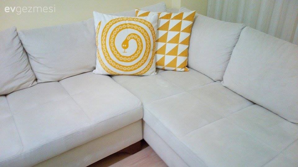 Oturma Odası, Sarı