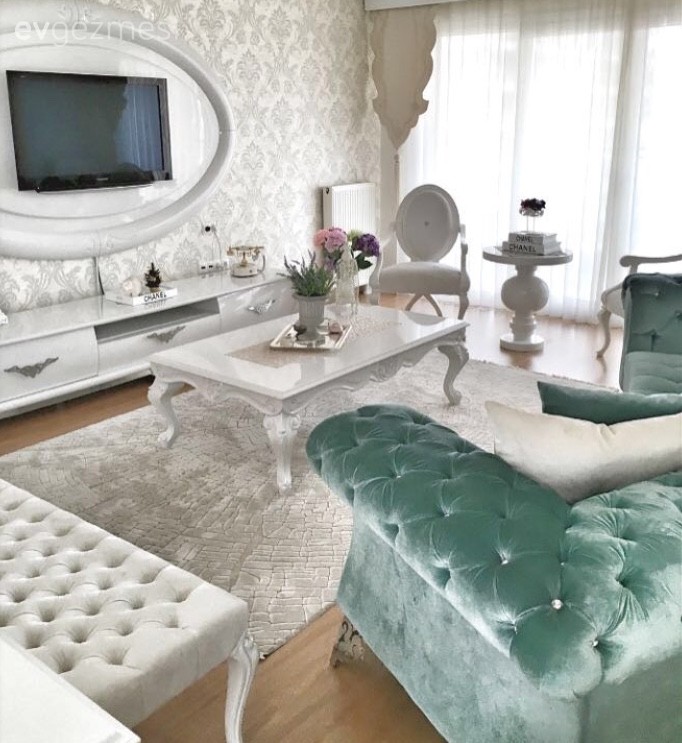 Beyaz, Halı, Orta sehpa, Puf, Salon, Tv ünitesi, Yeşil