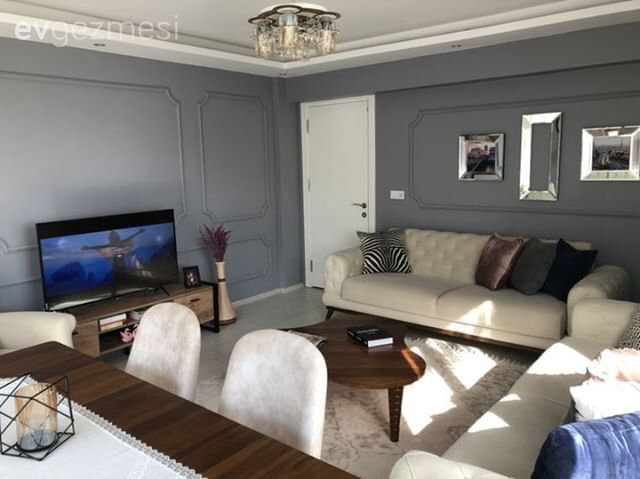 Salon, Duvar çıtalama, Krem, Kırlent, Halı, Yemek Odası, Gri duvar, Gri