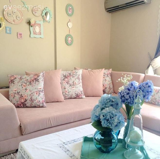 Aynı odadan aksesuar değişimleri ile bambaşka oda dekorları..