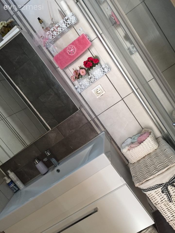 Özge hanımın abartıdan uzak seçimlerle zarif dekoru..