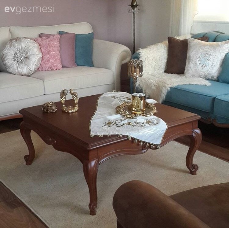 Ahşap Mobilya, Halı, Mavi, Orta sehpa, Salon, Kırlent