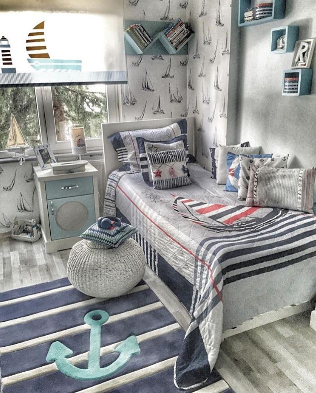 Deniz hanımın kırmızı vurgulu modern ve dinamik evi..