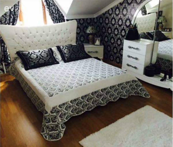 Çatı katı, Siyah- Beyaz, Yatak Odası