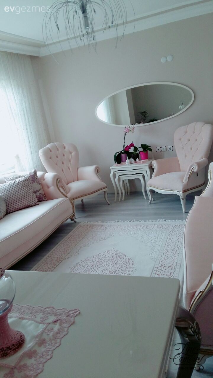 Berjer, Pembe, Salon