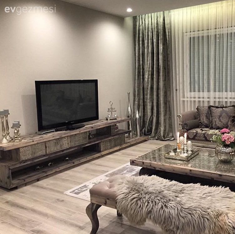 Bir Viranenin Komple Tadilatla Göz Kamaştırıcı Bir Eve Dönüşümü