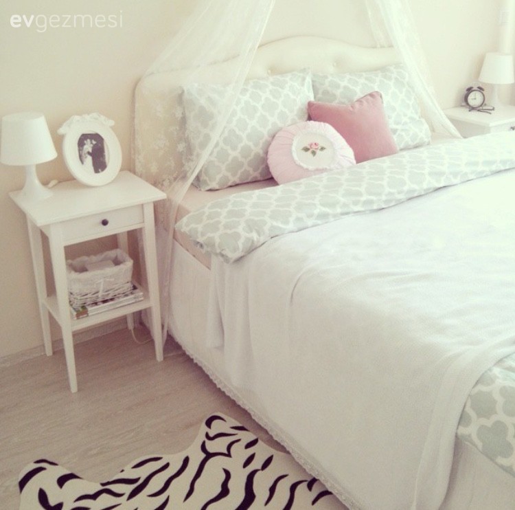 Gül hanımın kendi emeğiyle kimlik kazanan, zarif ve tatlı evi..