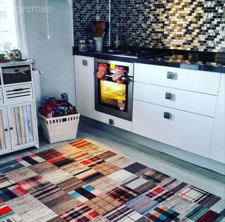 Beyaz mutfak, Halı, Mutfak