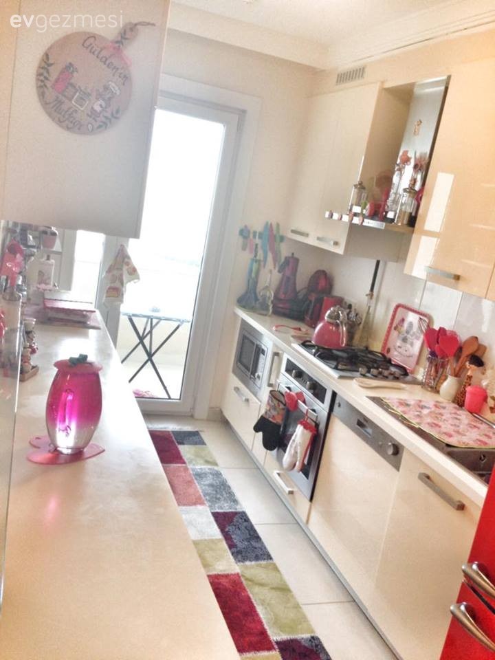 Kırmızı, Mutfak, Mutfak aksesuarları