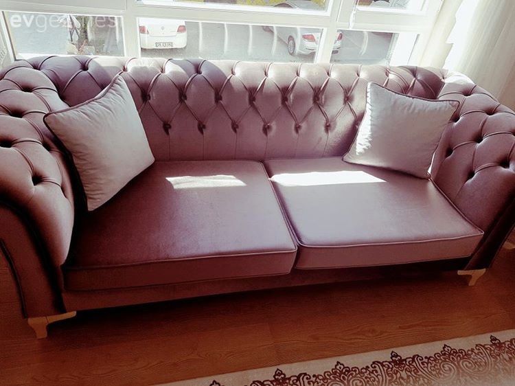 Chesterfield, Mor, Salon