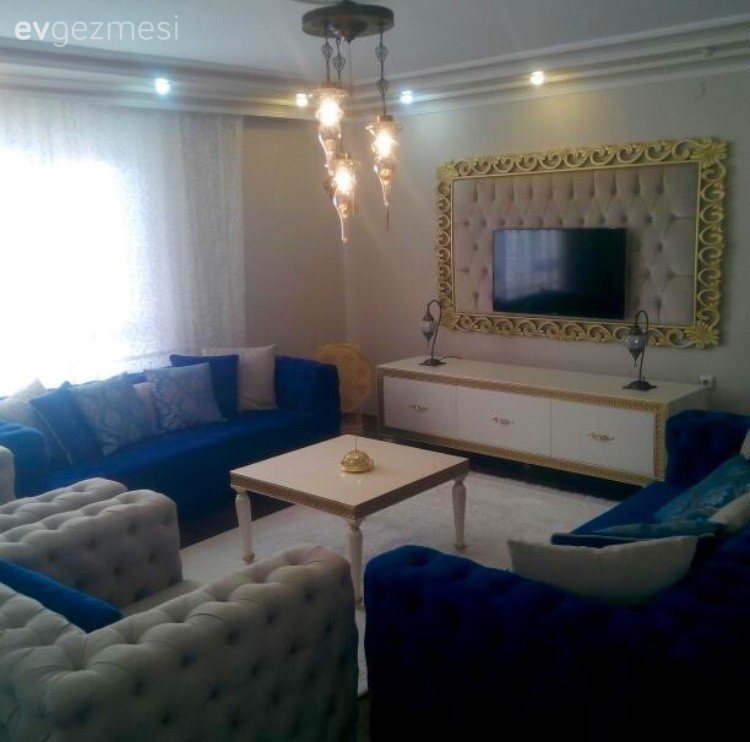 Altın, Avize, Lacivert, Orta sehpa, Salon, Tv ünitesi, Aydınlatma