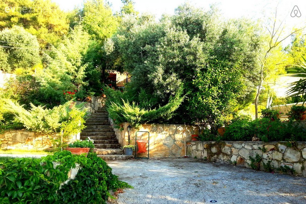 Bahçe, Çiçekler, Köy evi