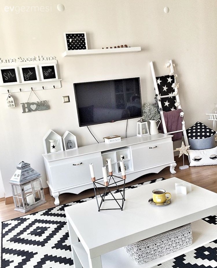 Dekoratif Objeler, Halı, Merdiven, Orta sehpa, Salon, Vintage