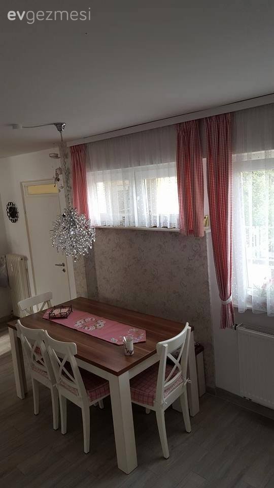 Mutfak, Perde, Mutfak masası