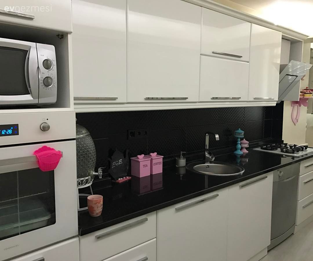 Bu Sakin Dekorun İçinde Neşe Dolu Sürprizler Var