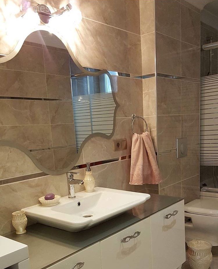 Klasik stilin hakim olduğu, göz alıcı ve konforlu bir ev..