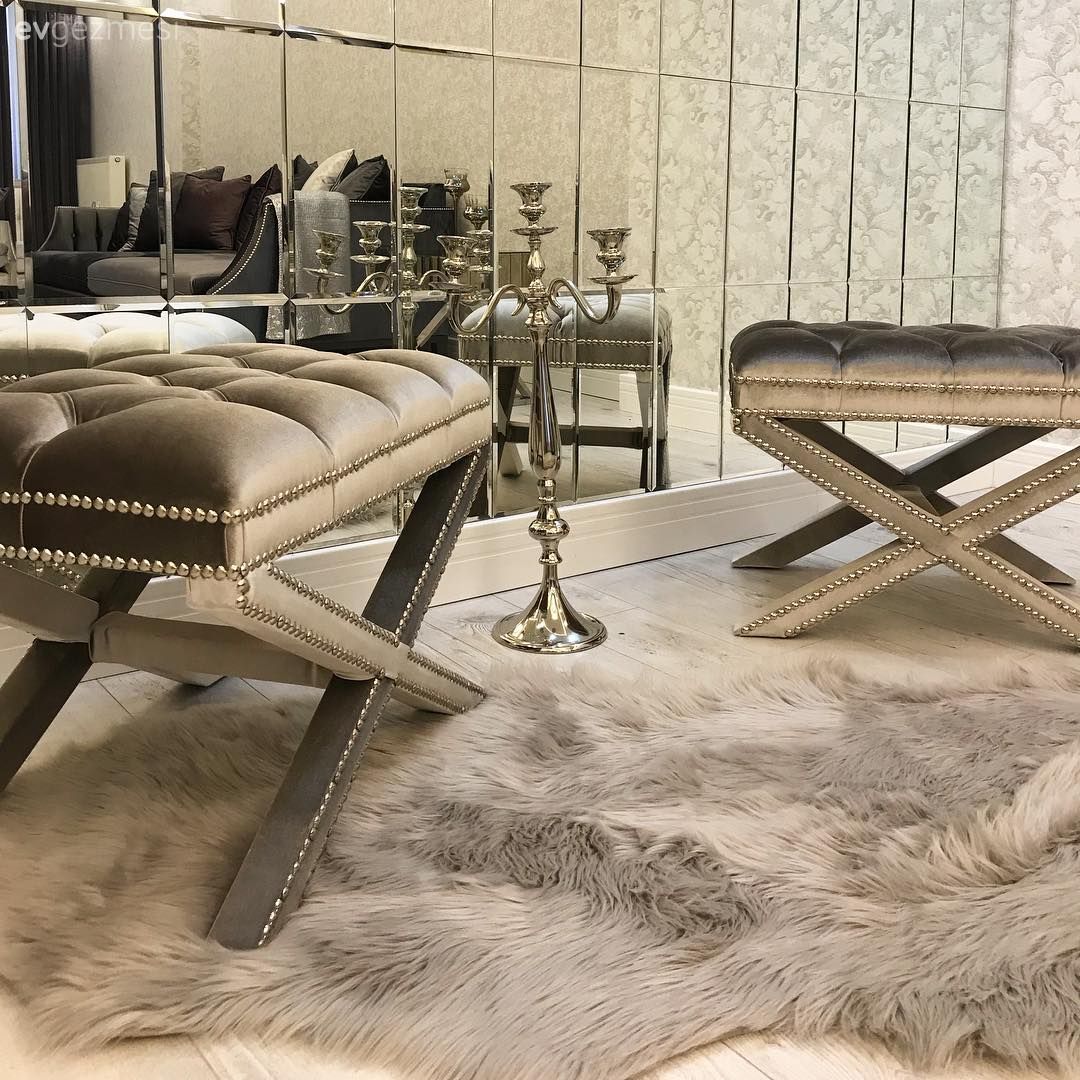 Puf, Gri, Kabaralı puf, Post halı, Şamdan, Duvar ayna kaplama, Ayna, Kapitone