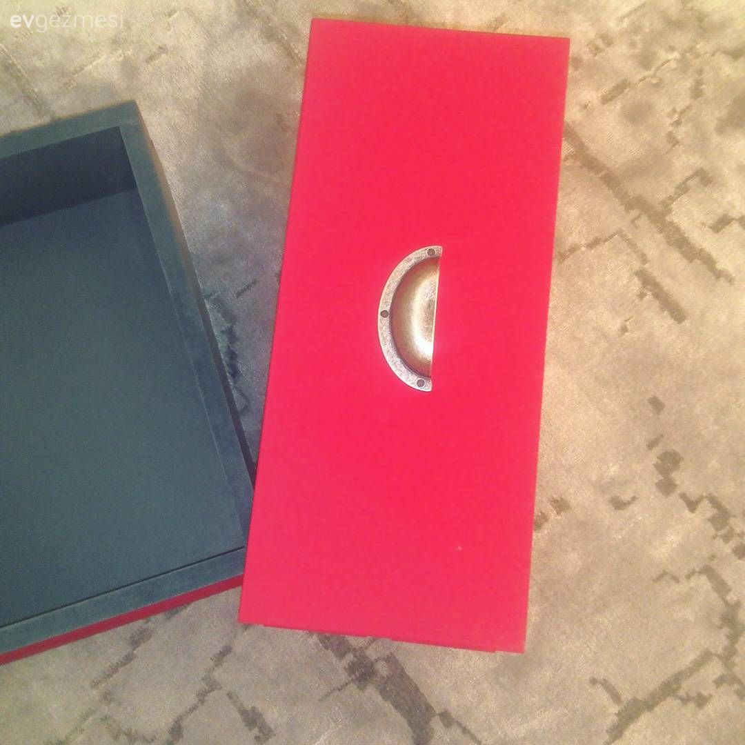 Kırmızı, Mobilya boyama, Öncesi / Sonrası