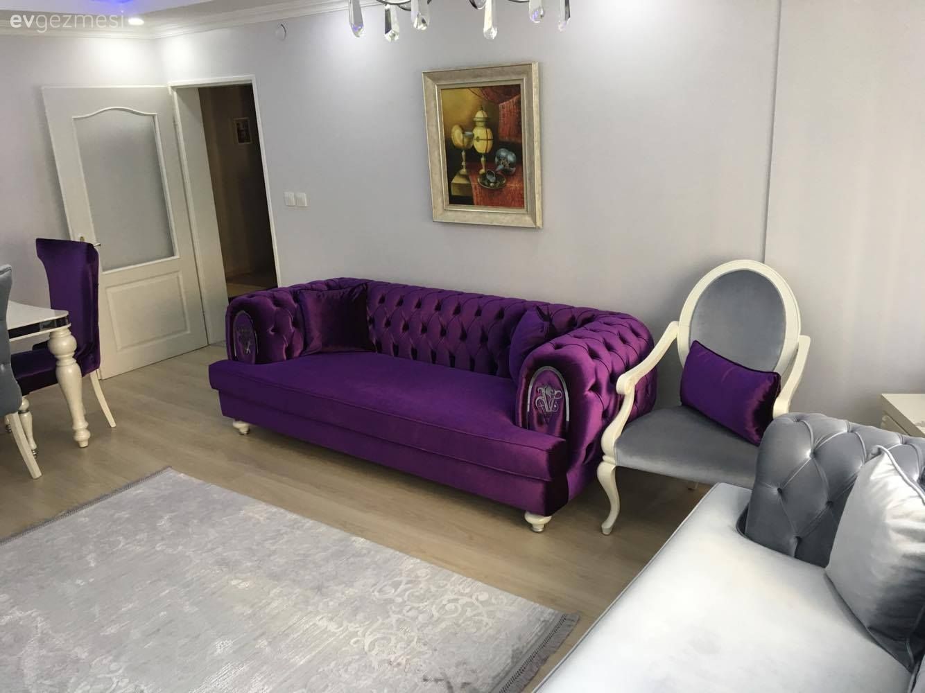 Berjer, Gri, Mor, Tablo