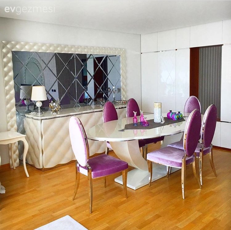 Göz alıcı renkler, özgün ve klasik mobilyalar: Meltem hanımın salonu..