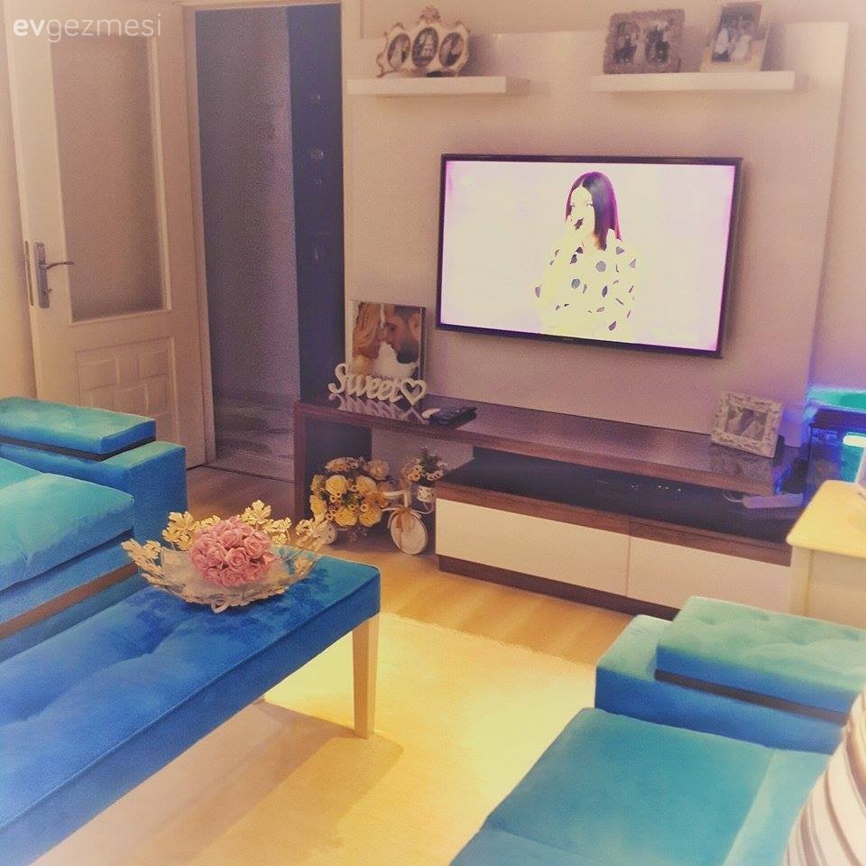 Sema Hanım'ın cıvıl cıvıl bahçe katı evinde ev gezmesindeyiz