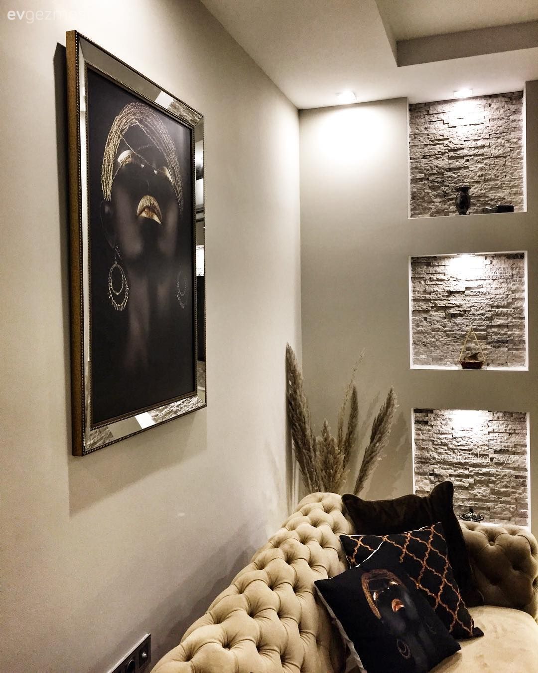 Bu Evde Stil Sahibi Parçalar Sıcak Dokularla Buluşuyor