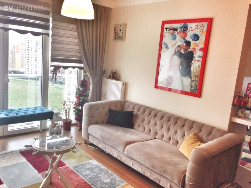 Aydınlatma, Duvar dekorasyonu, Halı, Krem, Perde, Salon