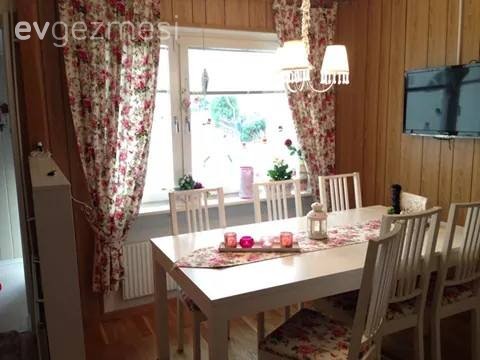 Mutfak, Perde, Mutfak masası