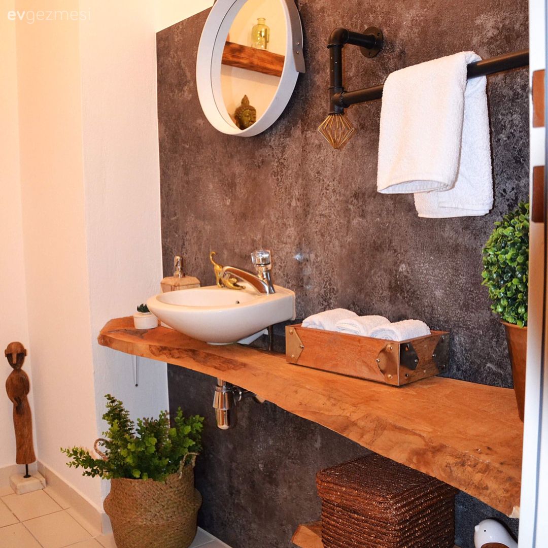 Sıradan bir banyodan, tasarım bir banyoya. El emeği ile inanılmaz bir dönüşüm..