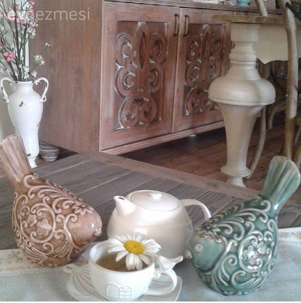 Doğal ahşap mobilyalarla rahatlatıcı doğal dekor