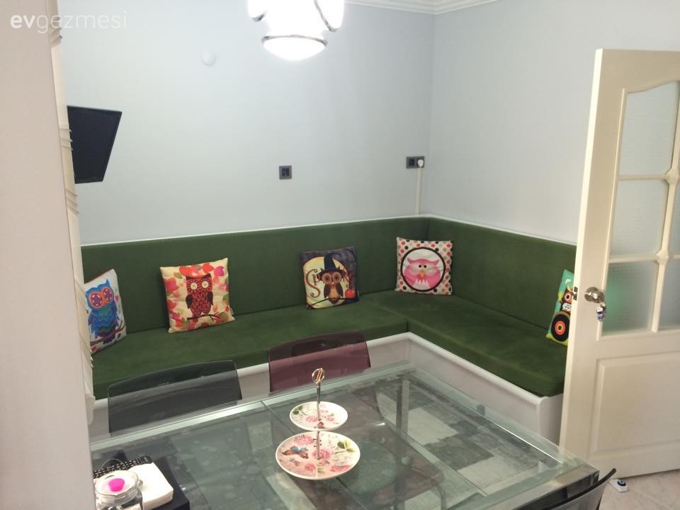 Beyza Hanım'ın bordo ağırlıklı zarif ve karakterli evi