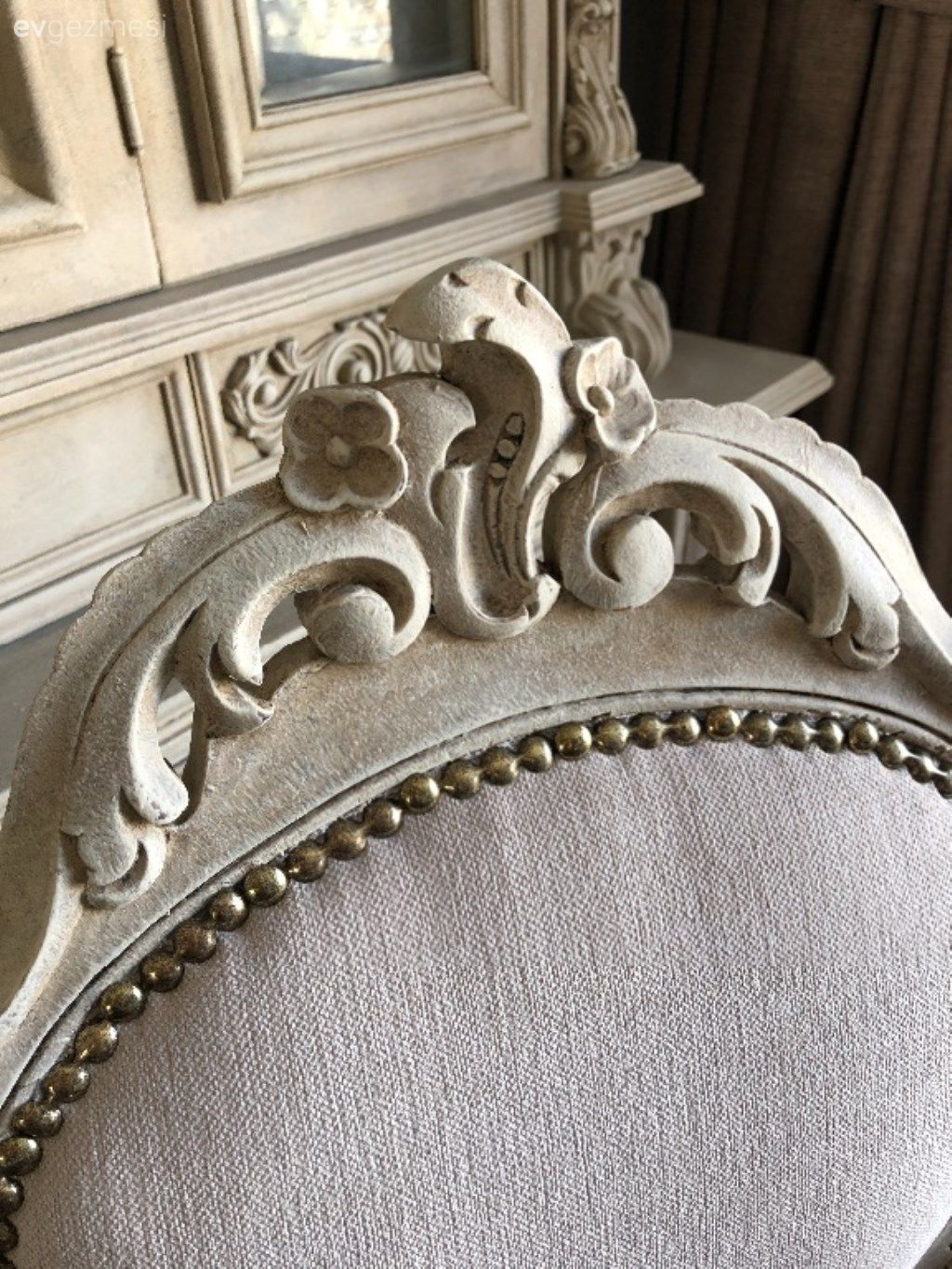 Mihrabı Yerinde Bu Yemek Takımı Şimdi Adeta Sanat Eseri