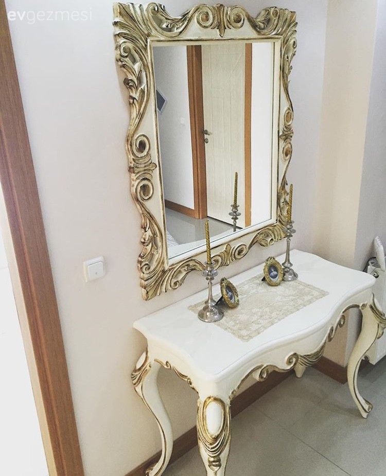 Antre, Ayna, Dresuar