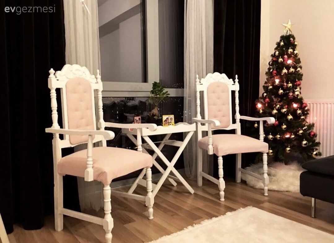 Bu Evde Ikea'dan Mobilyalar Özel Parçalarla Özgünlük Kazanıyor 