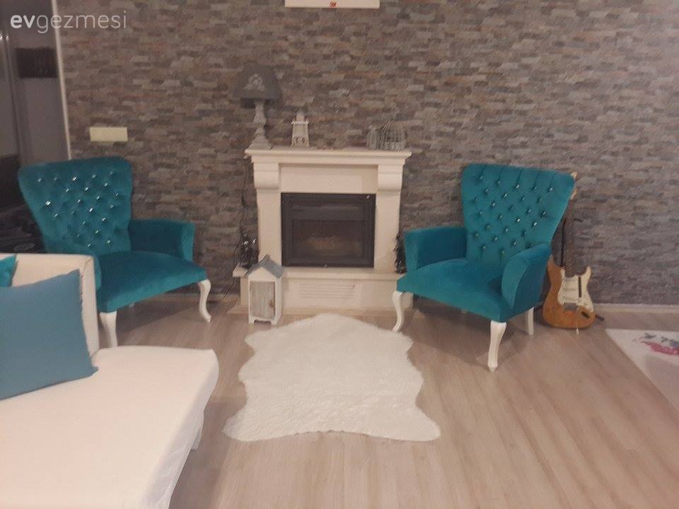 Berjer, Duvar kağıdı, Halı, Salon, Taş duvar