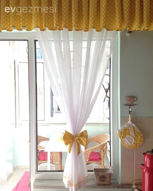 Mutfak, Perde, Sarı