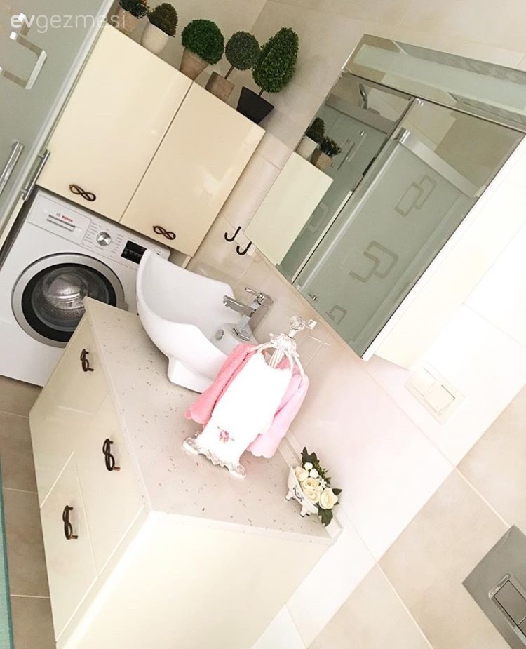 Yumuşak renk geçişleri zarif ve şık bir ev.