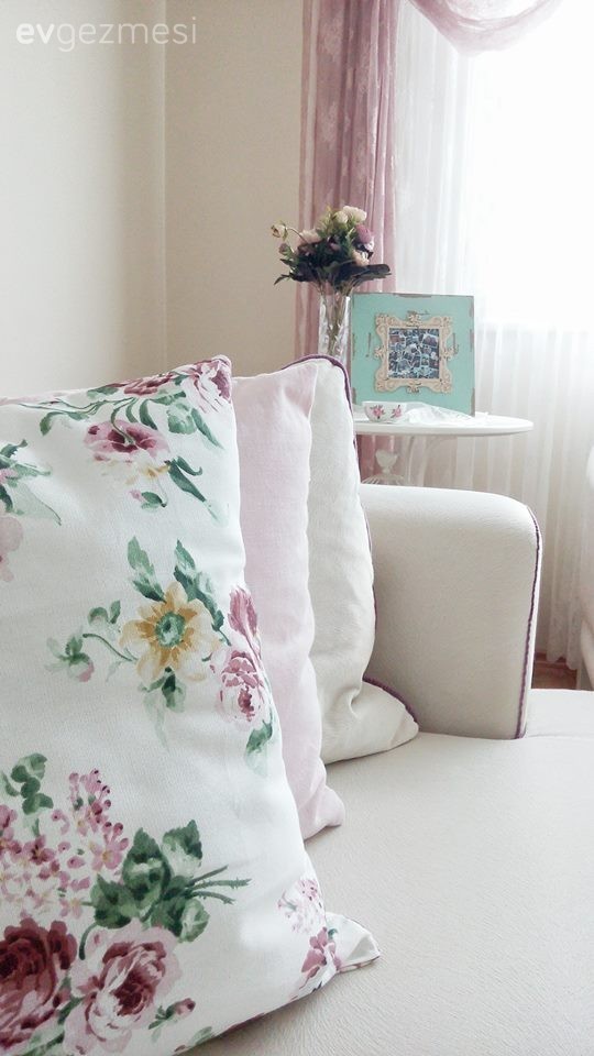 Çiçekli desen, Salon, Kırlent