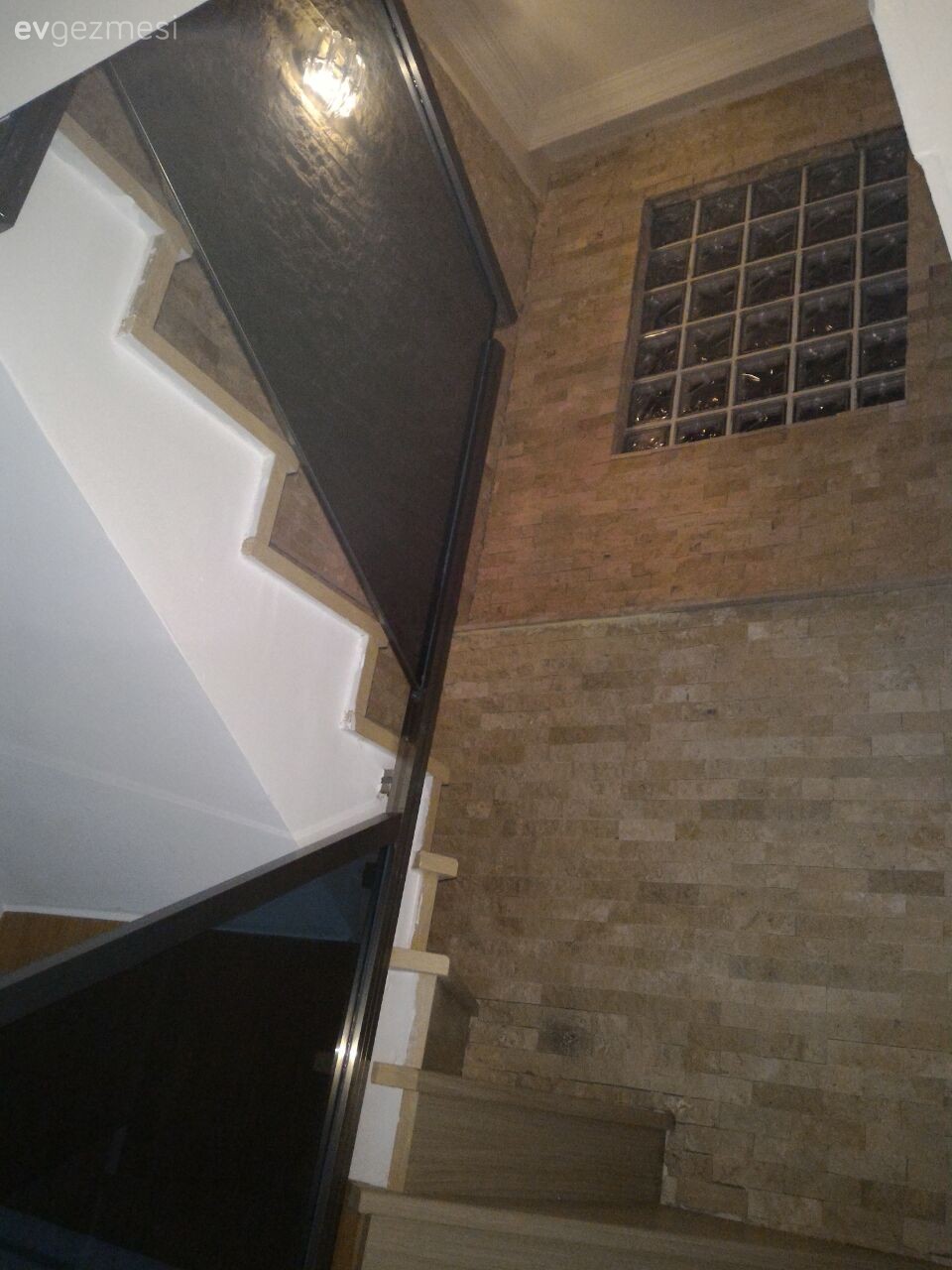 Merdiven, Taş duvar