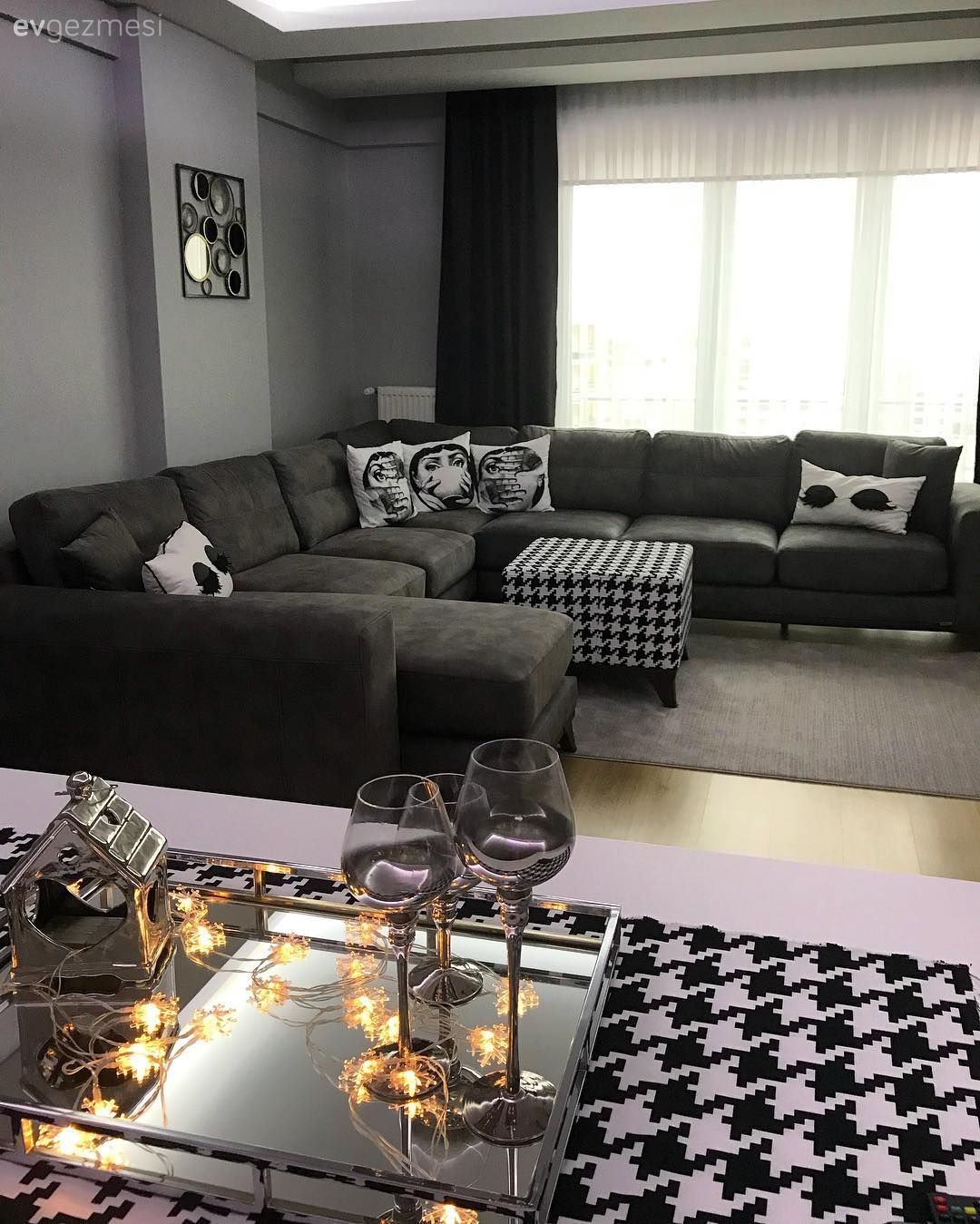 Hem konforlu, hem de kendine özgü! Samimi ve keyifli bir ev..