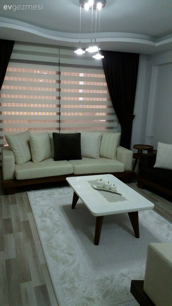 Halı, Kahverengi, Orta sehpa, Salon