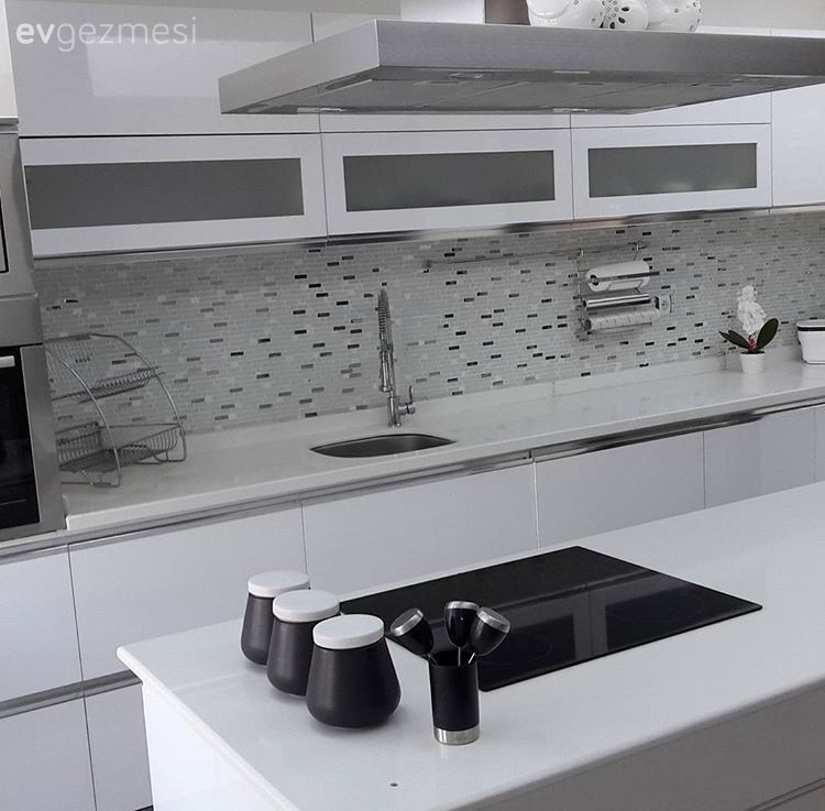 Yağmur hanımın modern stilde sade ve şık evi..