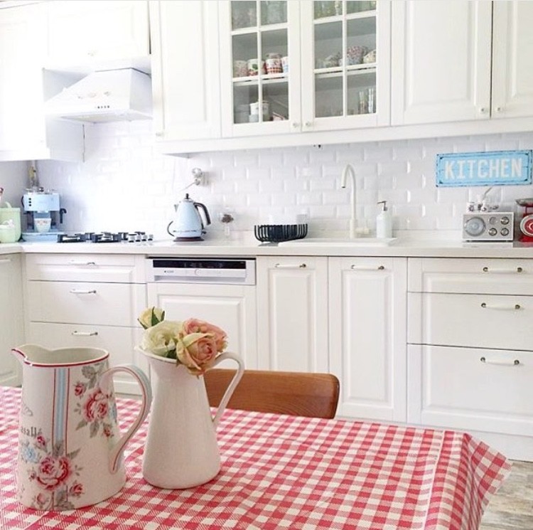 Burcu hanımın naturel esintili, aydınlık ve zarif evi..