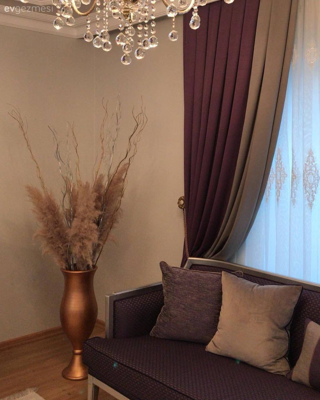 Salon, Mor, Fon perde, Yer üstü dekoratif obje, Vazo