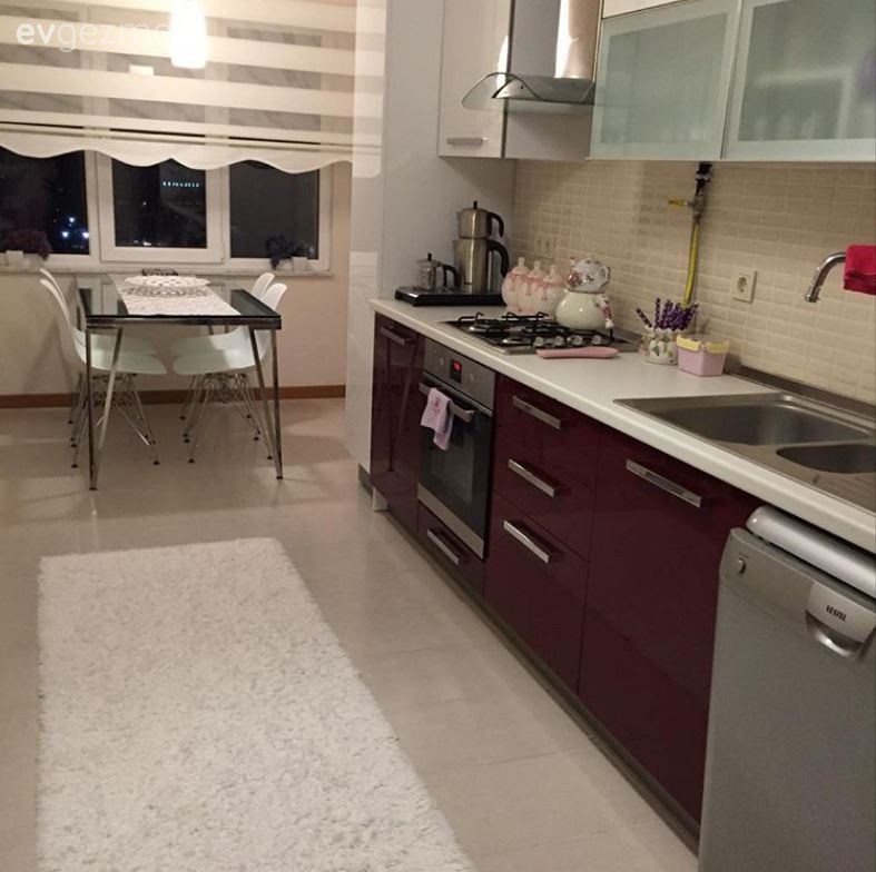 Halı, Mutfak, Perde