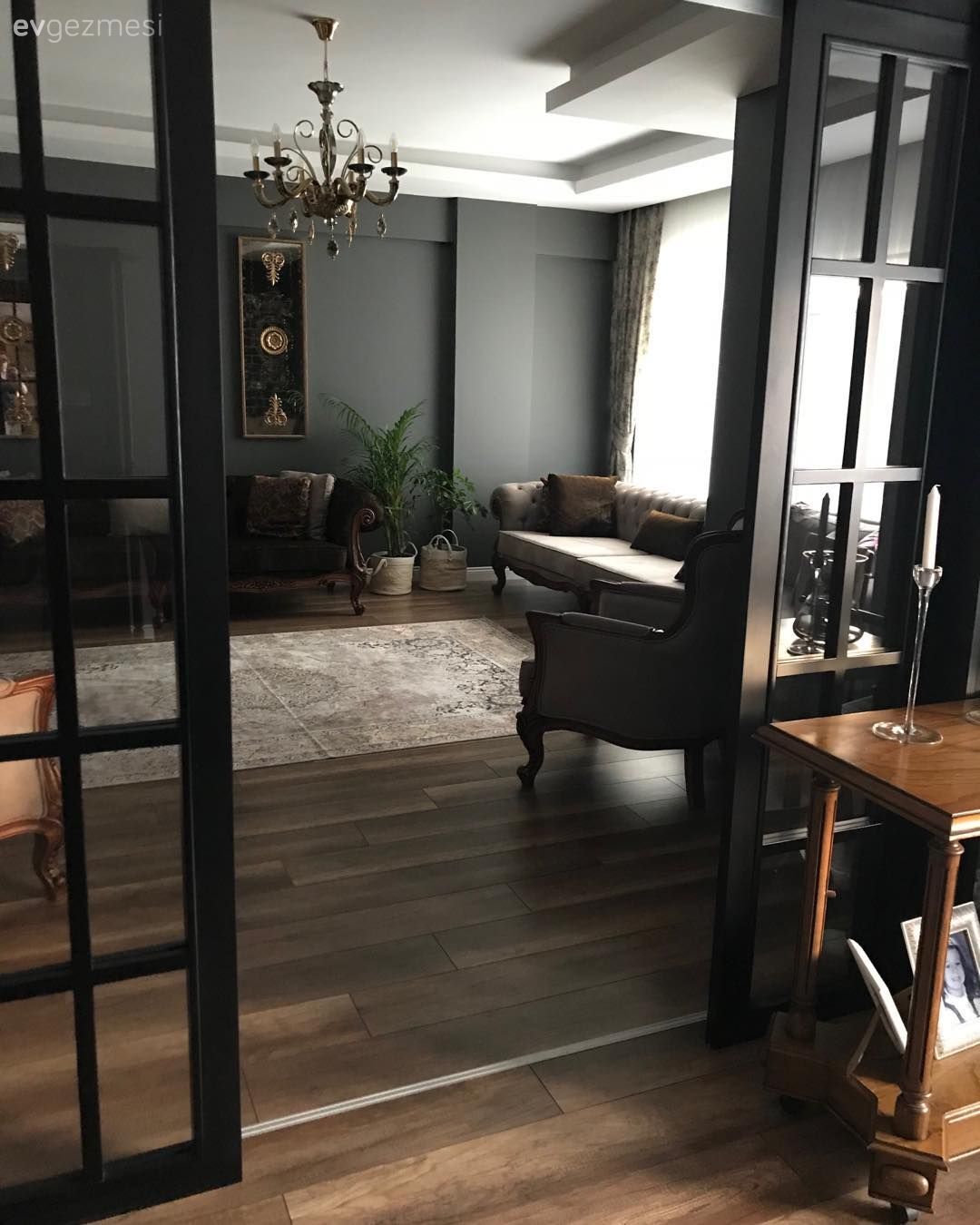 Bu Eski Ev Komple Yenilenirken Nostaljik Dekorasyondan Vazgeçilmemiş