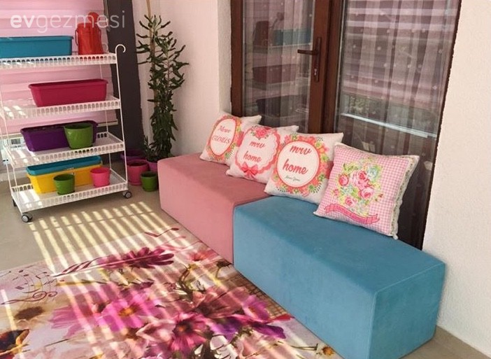 Balkon, Halı, Mavi, Pembe, Sedir, Kırlent