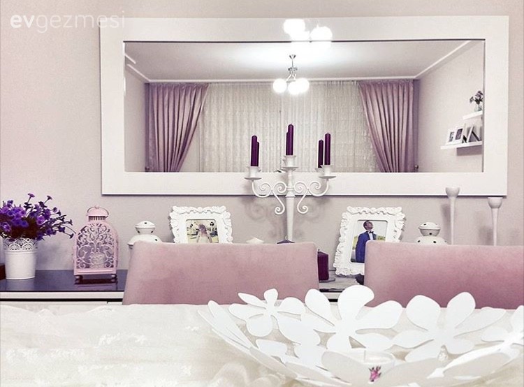 Gizem hanımın sıcak ve dinamik bir havası olan pembe vurgulu evi..