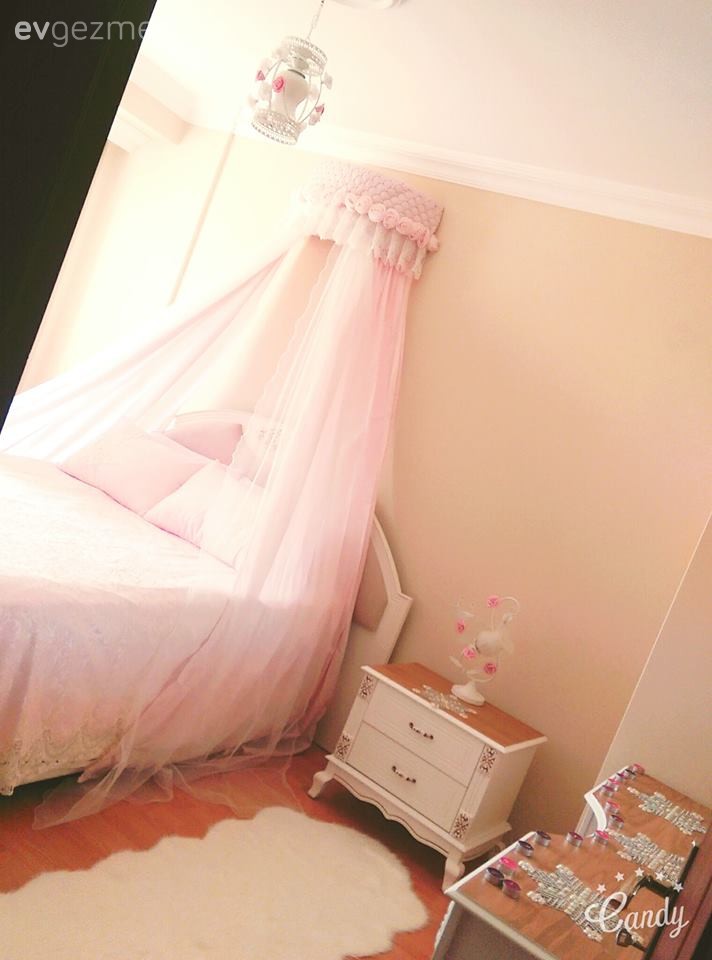 Saliha hanımın keyifli bir atmosfere sahip cıvıl cıvıl evi..