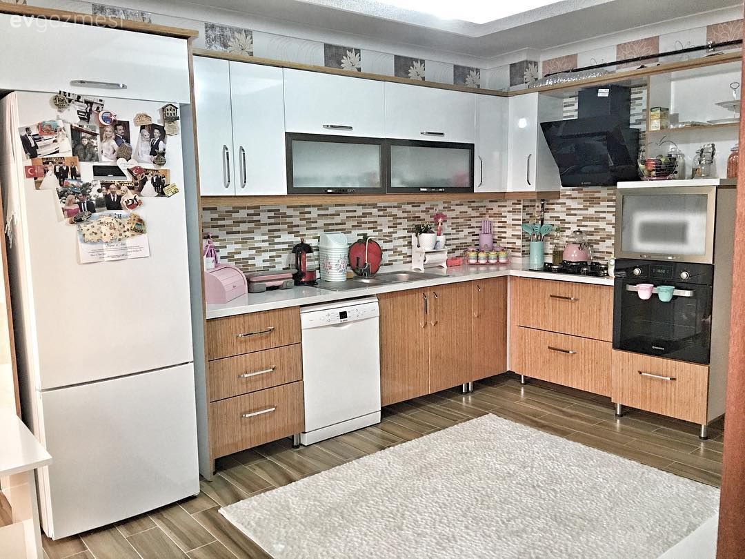 Sıcak renkler, şık ve zarif dekor. Yağmur hanımın evinden.